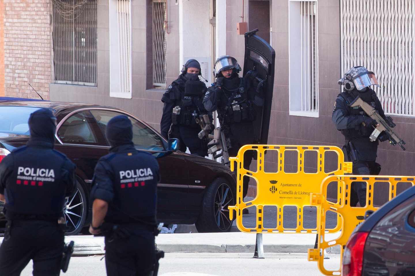Sindicatos de Mossos piden más efectivos y seguridad en las comisarías tras el ataque