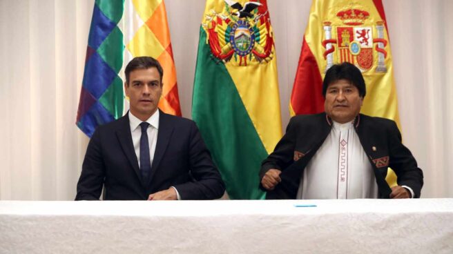 El "hermano presidente Pedro Sánchez" recupera la alianza con Bolivia de Zapatero