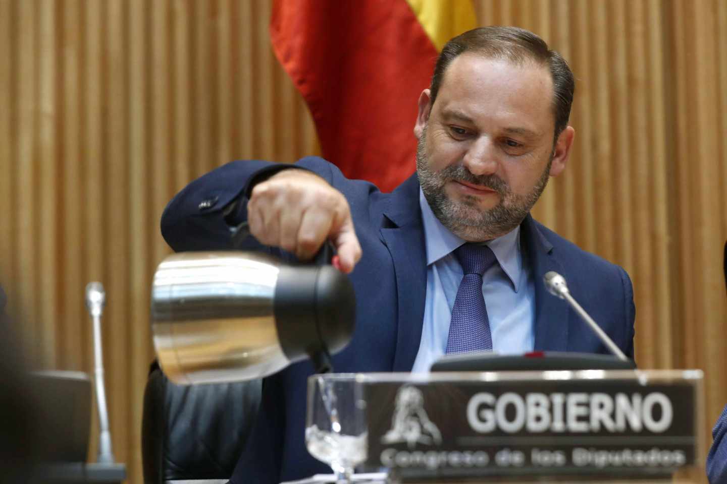 El ministro de Fomento, José Luis Ábalos, durante su comparecencia en el Congreso.