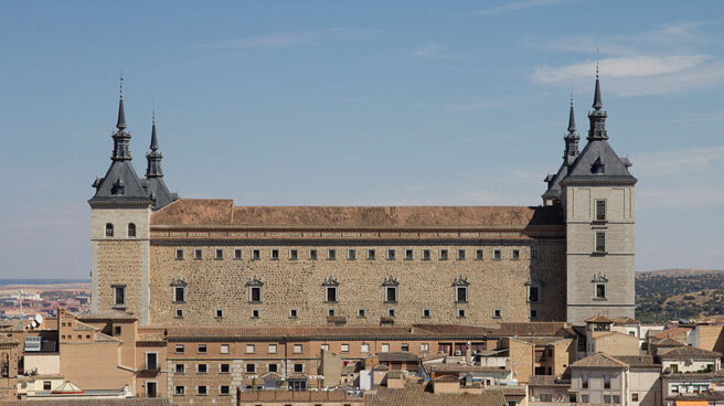 800px-Alcázar_de_Toledo_-_01 Alcázar de Toledo.
