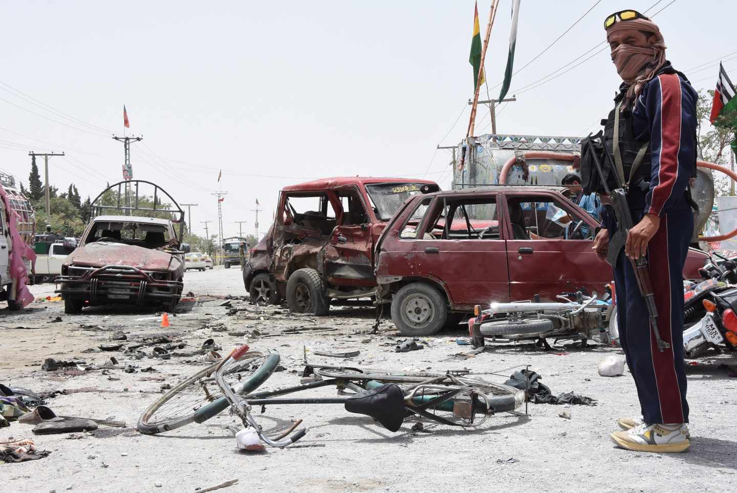 Escenario de un atentado terrorista en Quetta, Pakistán, en la jornada electoral.