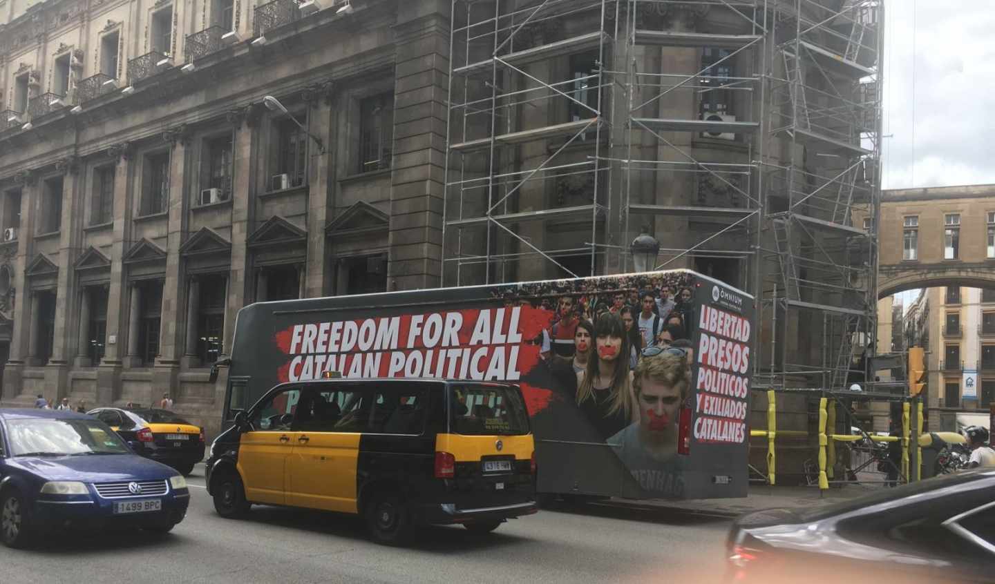 El PP exige vetar el bus de Ómnium Cultural como se hizo con el de Hazte Oír