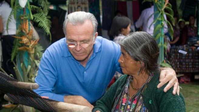 El presidente de la Fundación la Caixa, durante la visita a un proyecto en Guatemala.
