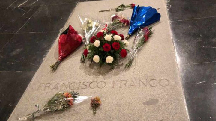 La tumba de Franco en la basílica del Valle de los Caídos.