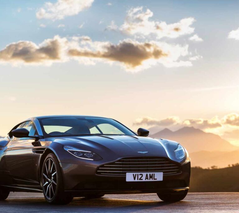 Los coches de James Bond saldrán a cotizar en la Bolsa de Londres
