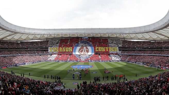 atleeeeeti La afición del Atlético de Madrid durante la disputa de un partido de Liga en el Wanda Metropolitano.