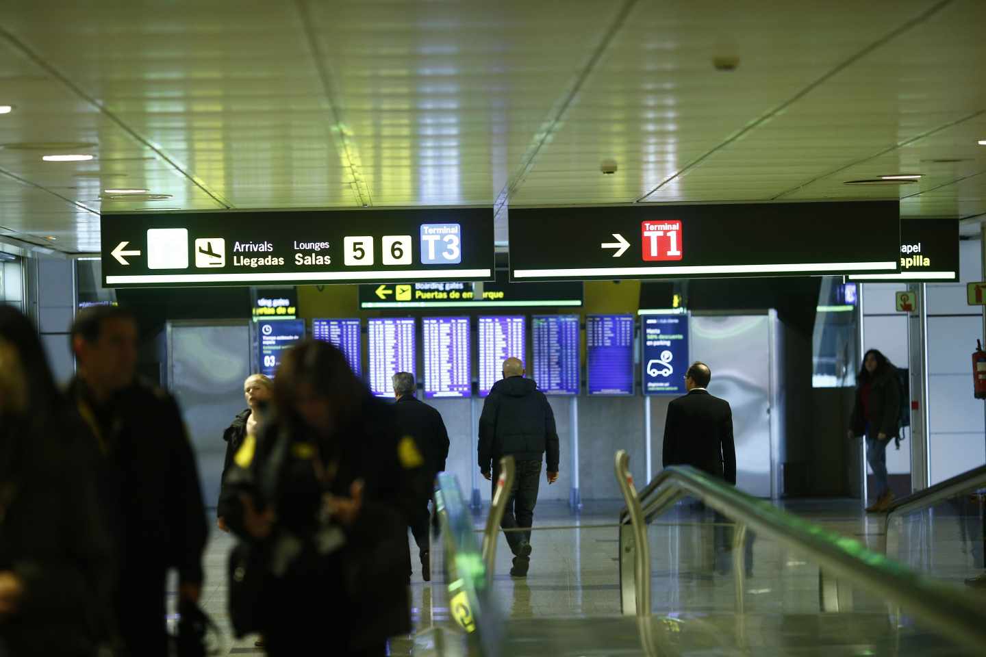 Pasajeros en el aeropuerto de Madrid-Barajas.