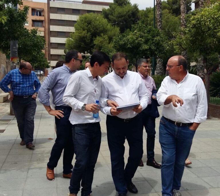 Llevar el AVE a la tierra del ministro