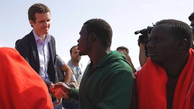 Casado apuesta por un 'Plan Marshall' para África y pide al Gobierno "que actúe sin demagogia"