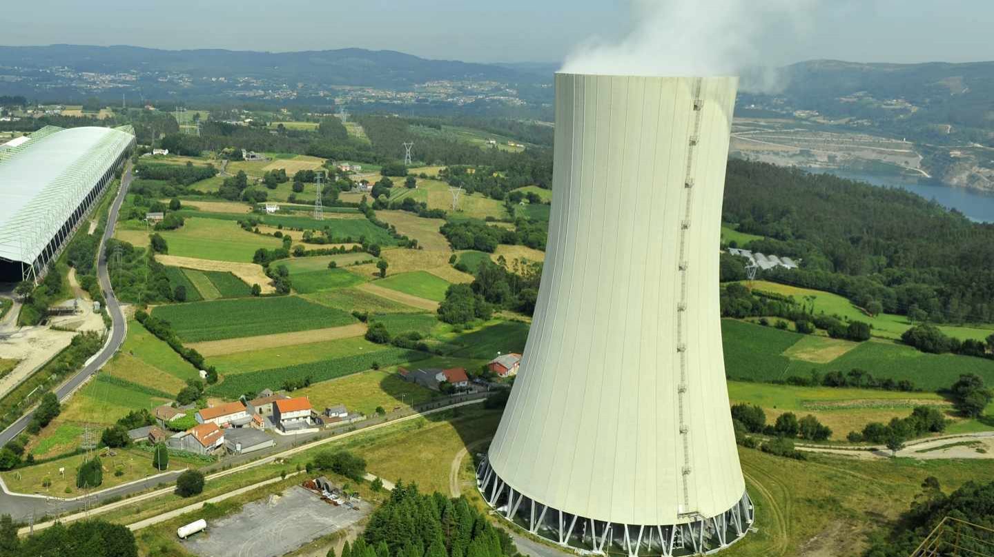 La central térmica de Meirama, controlada por Naturgy.