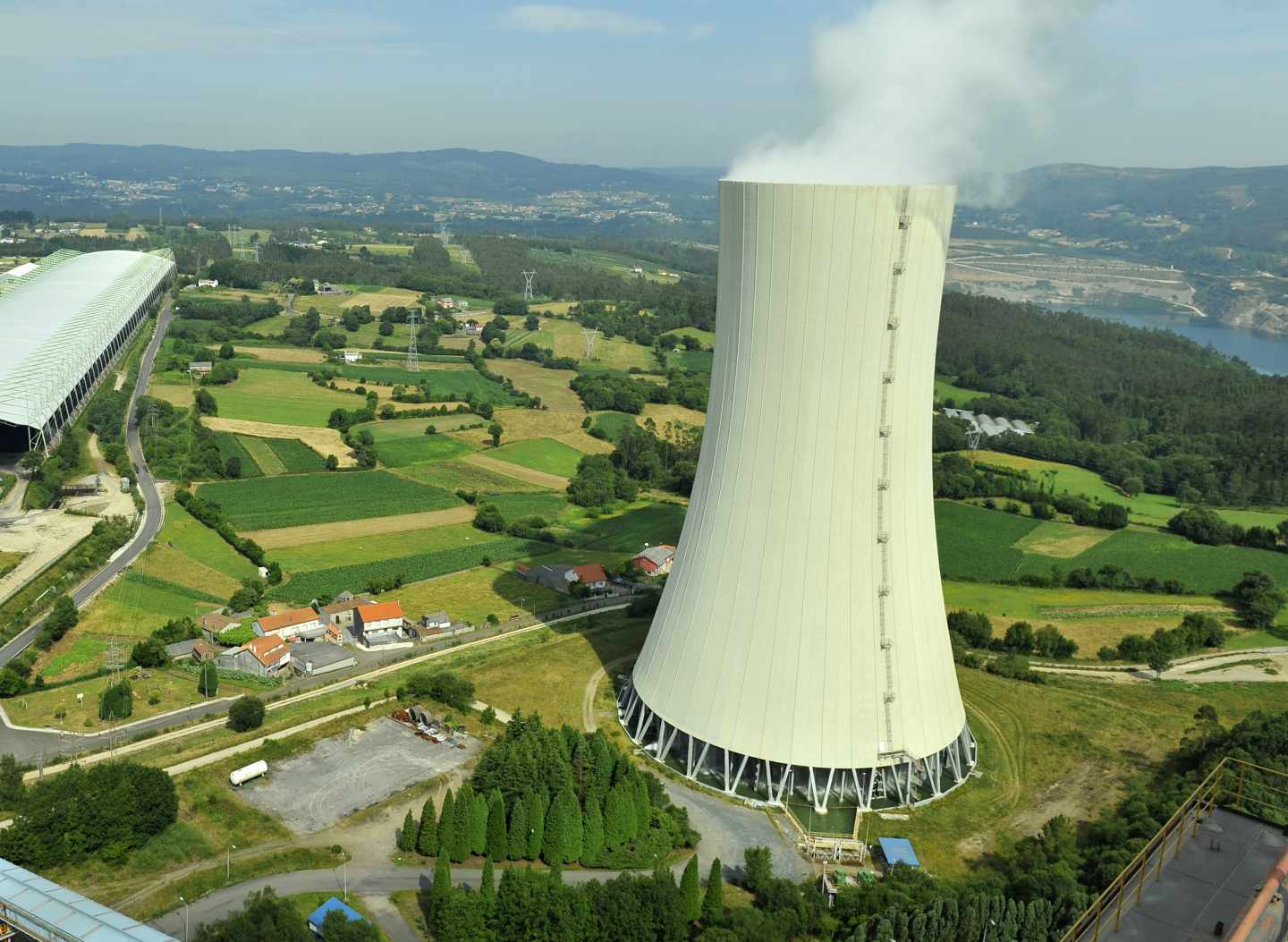 La central térmica de Meirama, controlada por Naturgy.