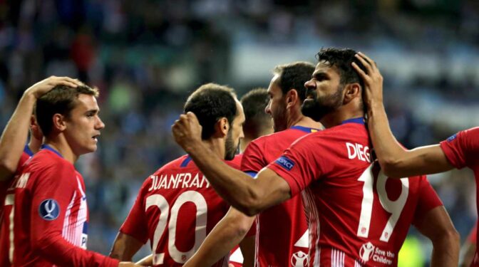 Telefónica y Orange tratan de enfriar otra guerra de ‘ofertones’ por el fútbol este verano