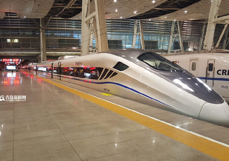 El AVE chino cumple 10 años: un 'monstruo' de 25.000 kilómetros