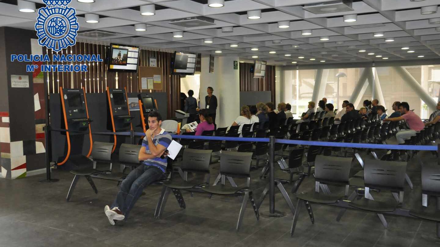 Oficina del DNI en Alicante.