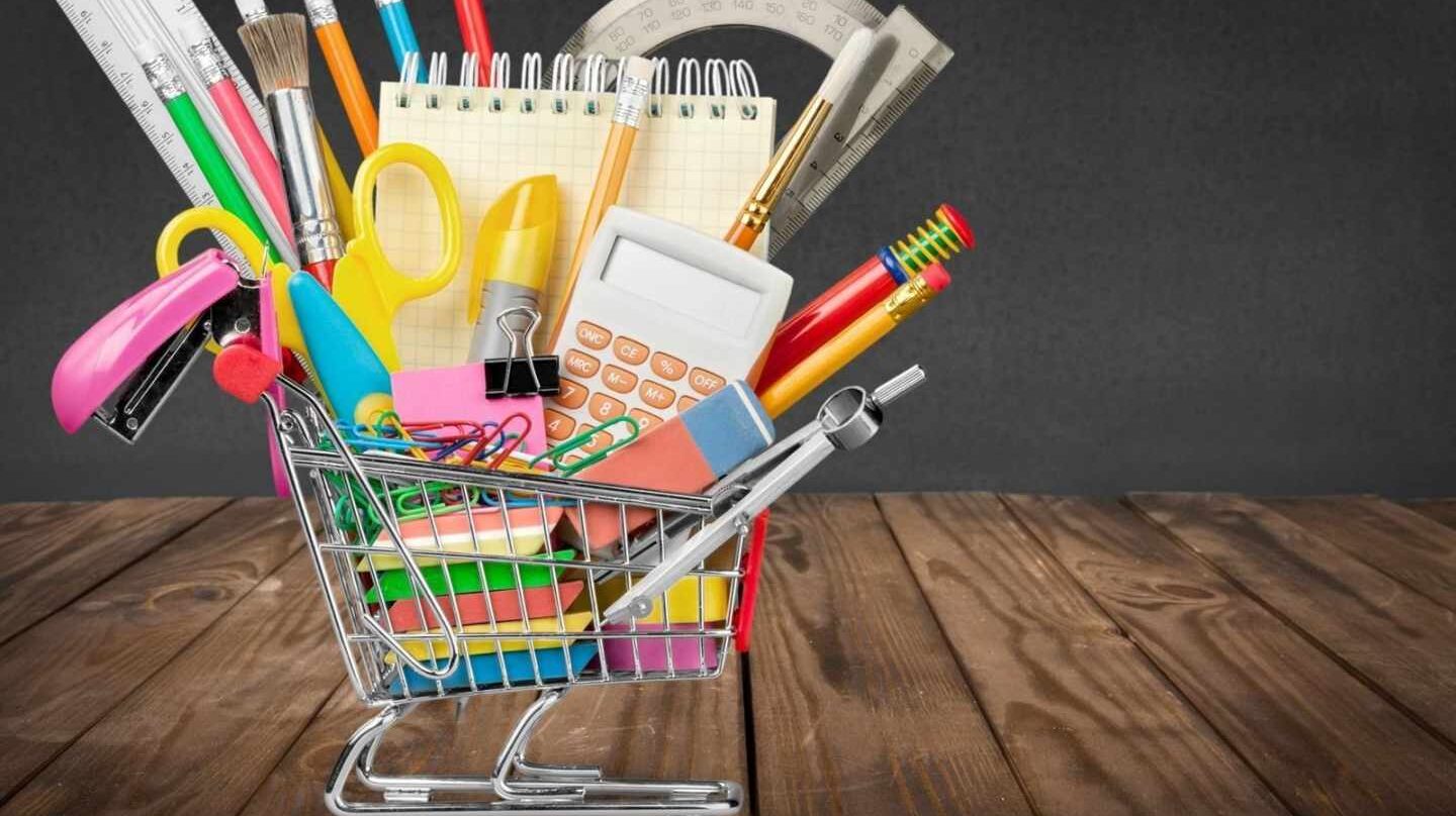 Ir sin niños a por el material escolar abarata la compra.