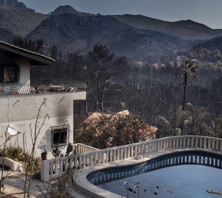 El incendio de Llutxent, en imágenes