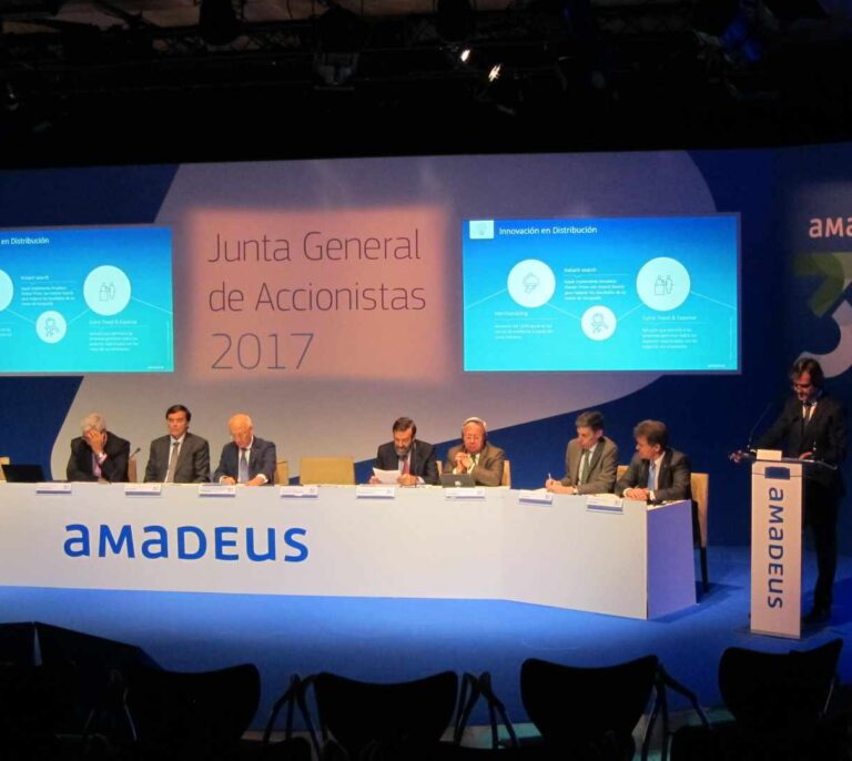 Amadeus acecha la debilidad de BBVA para colarse entre los cinco grandes del Ibex