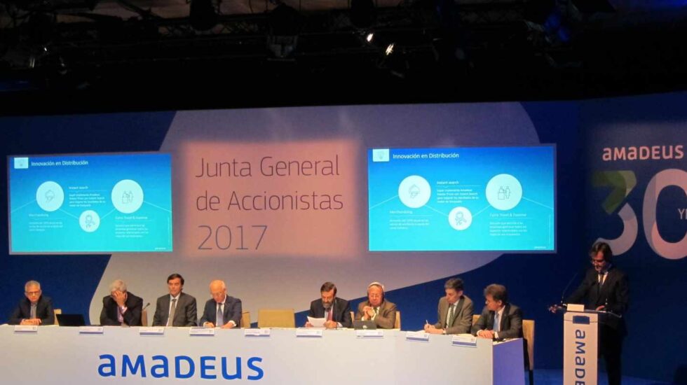 Amadeus acecha la debilidad de BBVA para colarse entre los cinco grandes del Ibex.