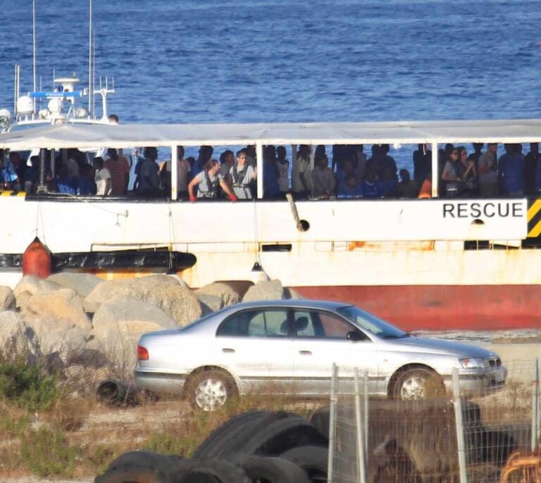 El alcalde de Algeciras arremete contra Sánchez: "No tenemos bolsillo suficiente"