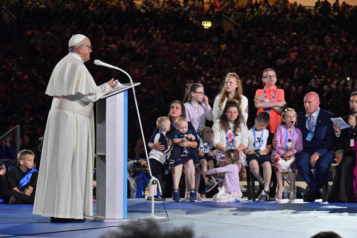 Un ex alto cargo del Vaticano pide la renuncia del Papa por encubrir abusos sexuales