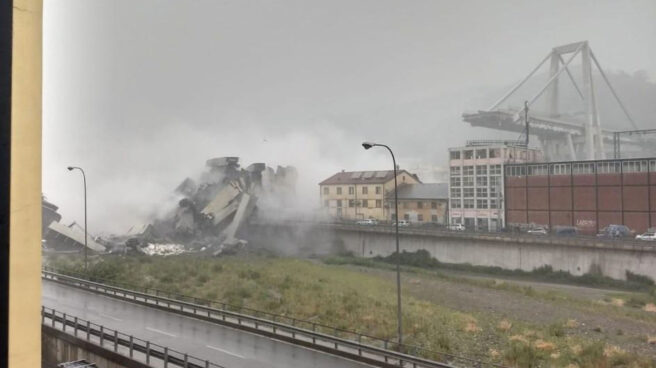Derrumbe de un puente en Génova (Italia) Derrumbe de un puente en Génova (Italia)
