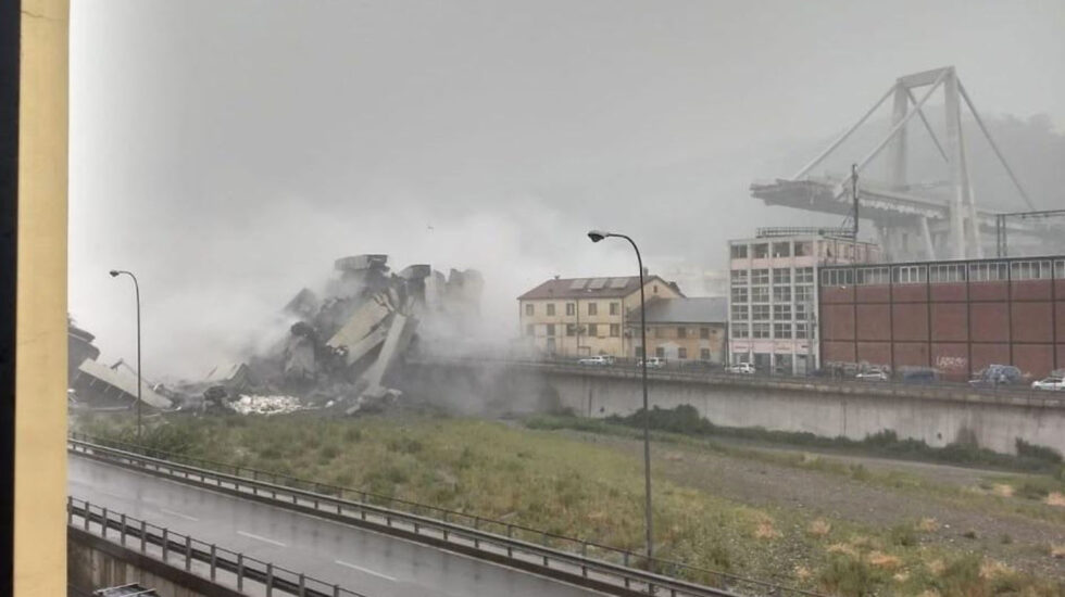 Derrumbe de un puente en Génova (Italia)