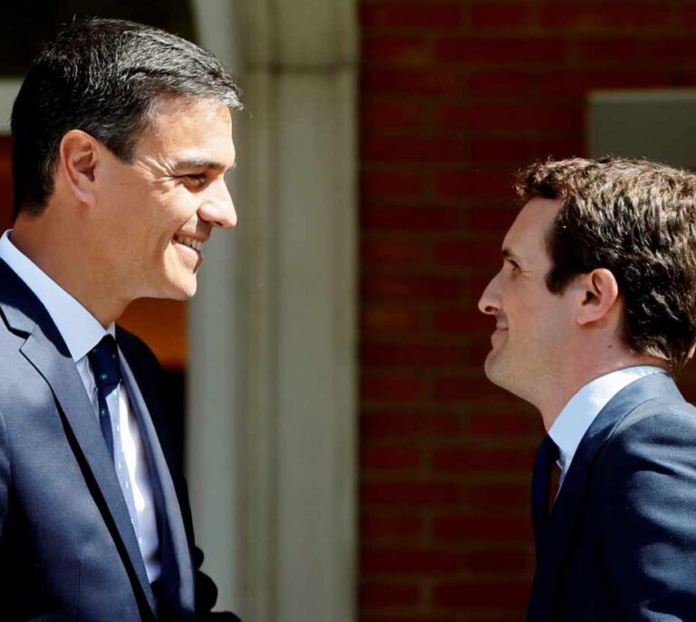 Sánchez y Casado apuntalan el bipartidismo
