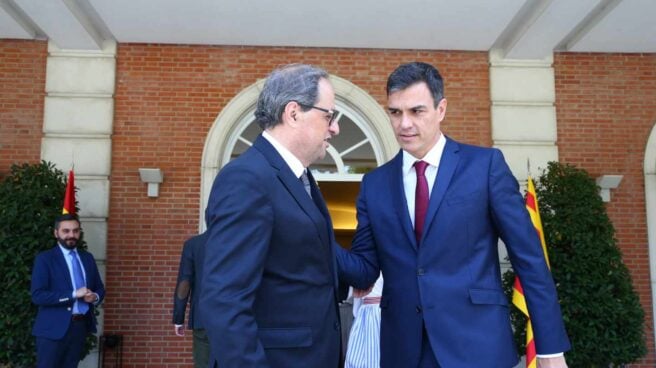 El president de la Generalitat, Quim Torra, y el presidente de Gobierno, Pedro Sánchez, el pasado agosto en la Moncloa.