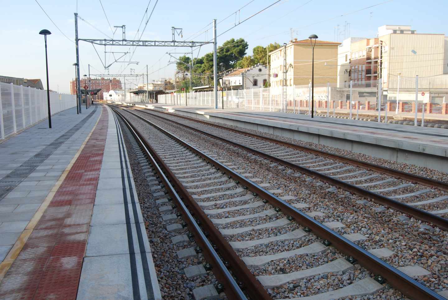 Vías de tren en la Provincia de Castellón.