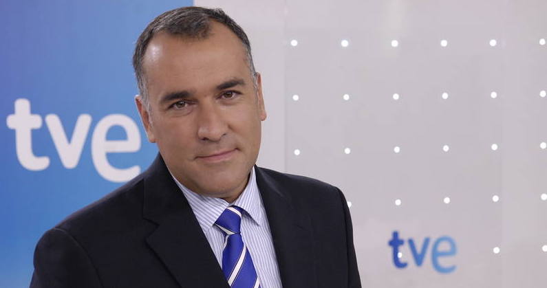 RTVE premia con 'Los Desayunos' a Xabier Fortes, crítico con la anterior dirección