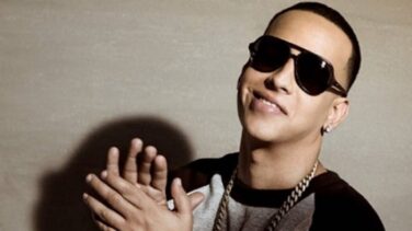 Se hace pasar por Daddy Yankee y le roba al cantante 2.500 dólares y joyas y diamantes