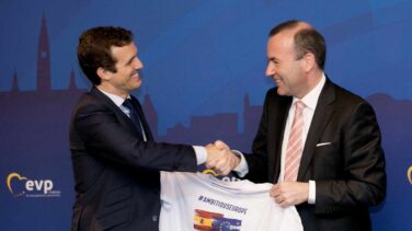 Casado se queja en un acto con sus socios europeos que no se aplicara la euroorden contra Puigdemont