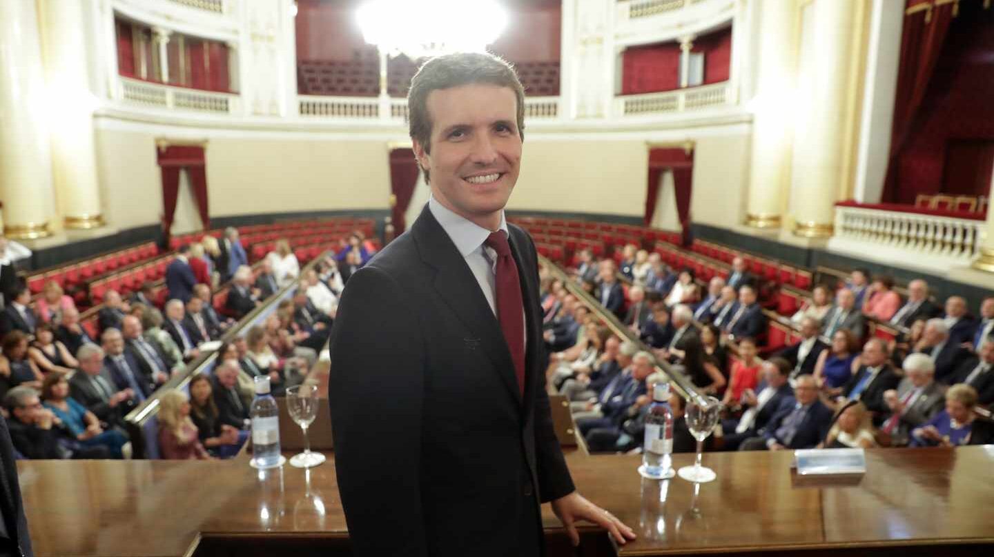 Casado antes de reunirse este martes con su Grupo en el Senado