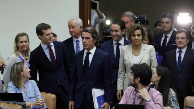 Aznar se reconcilia hasta con sus críticos del PP tras su agarrada con Iglesias