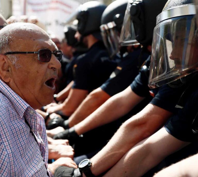 Podemos se queja a Pastor por la comisión del Pacto de Toledo: "Es lamentable"