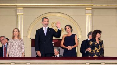 Àlex Ollé se disculpa por los lazos amarillos en la inauguración de la temporada en el Real