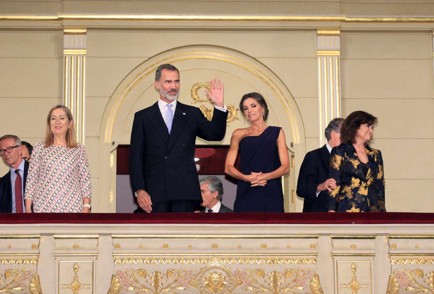 Àlex Ollé se disculpa por los lazos amarillos en la inauguración de la temporada en el Real