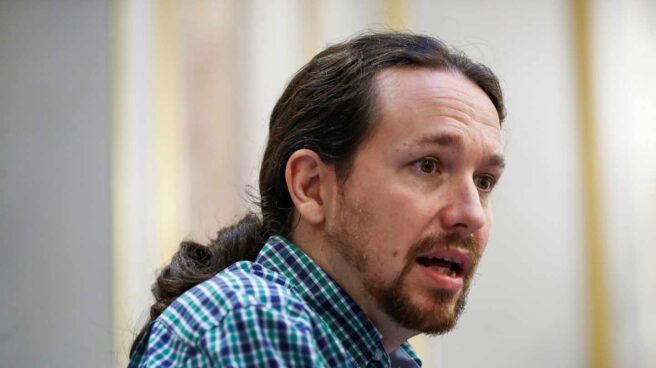 Podemos considera un "error" el recurso del Gobierno al TC a la reprobación del Rey