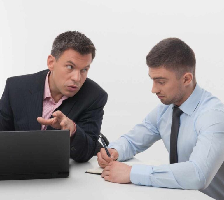 Estudiantes, aquí van razones por las que deberías hacer prácticas con un autónomo