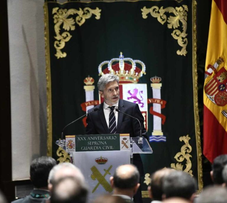 Marlaska ordena al director de la Guardia Civil que retire la norma sobre tatuajes
