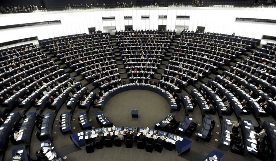 Bruselas aprueba la normativa de derechos de autor en internet: ¿adiós a la Wikipedia?