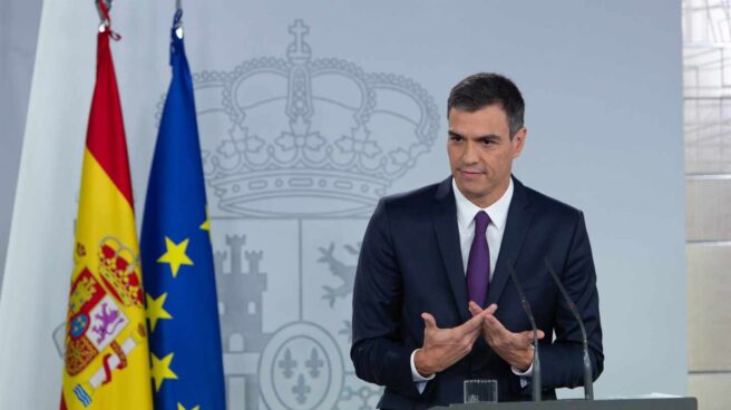 Sánchez amenaza con acciones legales a quienes le acusan de plagio en su tesis