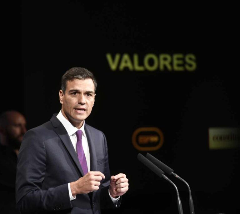 Los políticos corruptos seguirán aforados tras la reforma constitucional de Sánchez