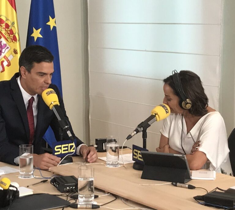 Sánchez defiende un referéndum para crear un nuevo estatuto de Cataluña
