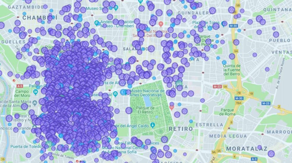 Mapa de alojamientos de alquiler turístico en Madrid anunciados en Airbnb.