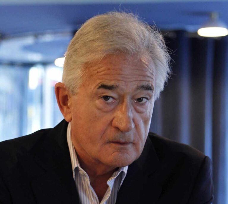 Antony Beevor: "El cambio climático acabará con la democracia en Europa"