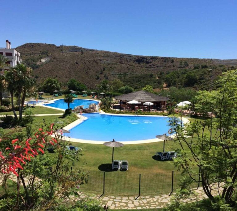 Cajamar pone a la venta más de 1.800 viviendas por menos de 80.000 euros