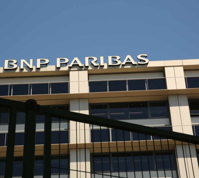 Registran las sedes de Société Générale, BNP Paribas, Natixis y HSBC por posible fraude fiscal