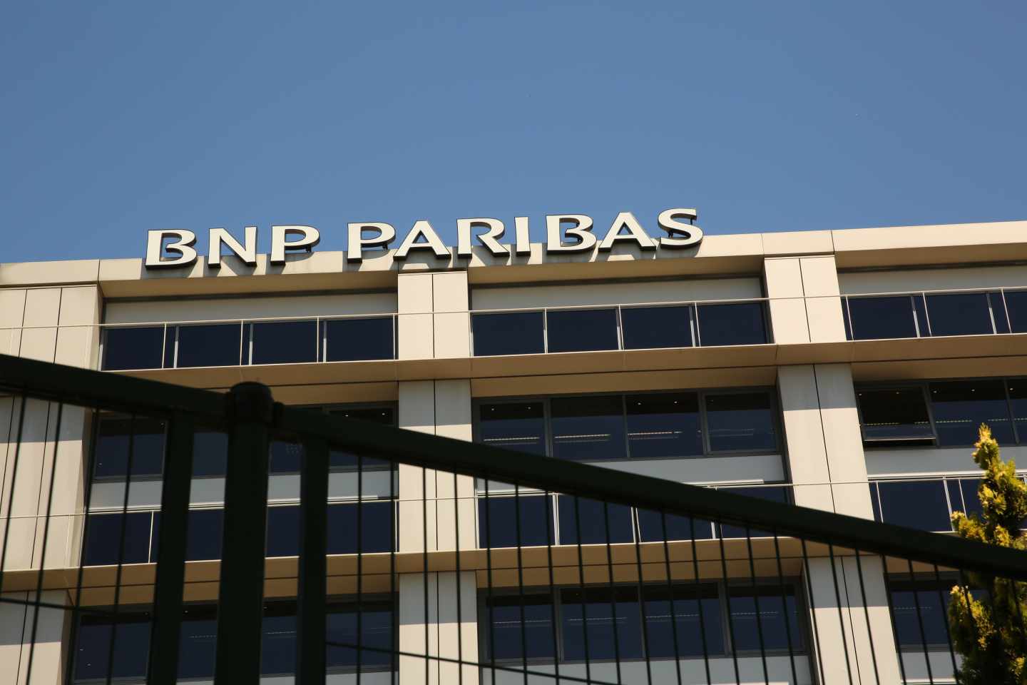 BNP Paribas.