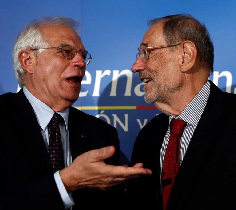 Borrell dice que Trump le propuso construir un muro en el Sahara para frenar la inmigración